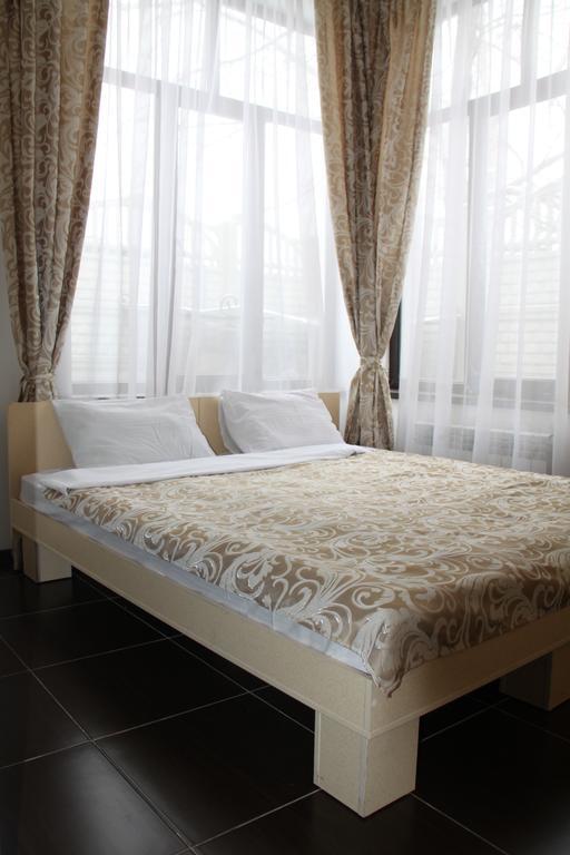 Tiflis Hotel อัลมาตี ห้อง รูปภาพ